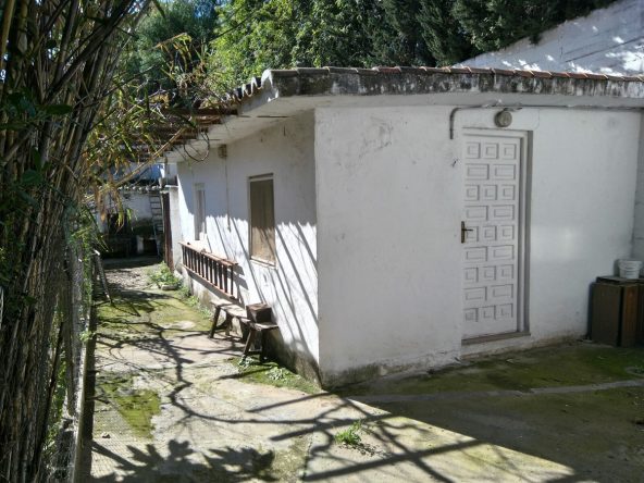 R2853908 01