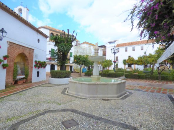 R3783982 01