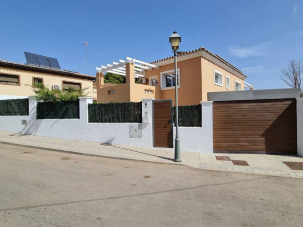R4894129 01