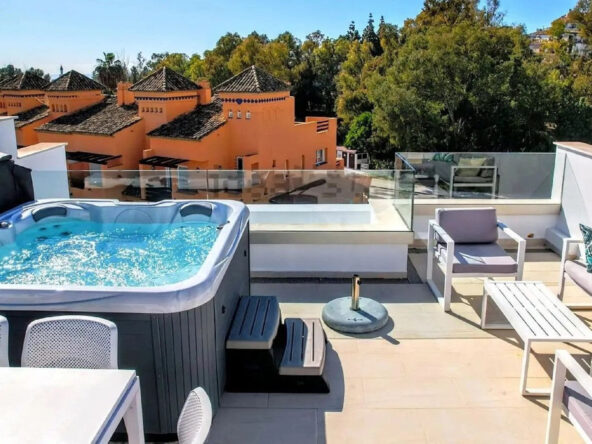 R4236115 01