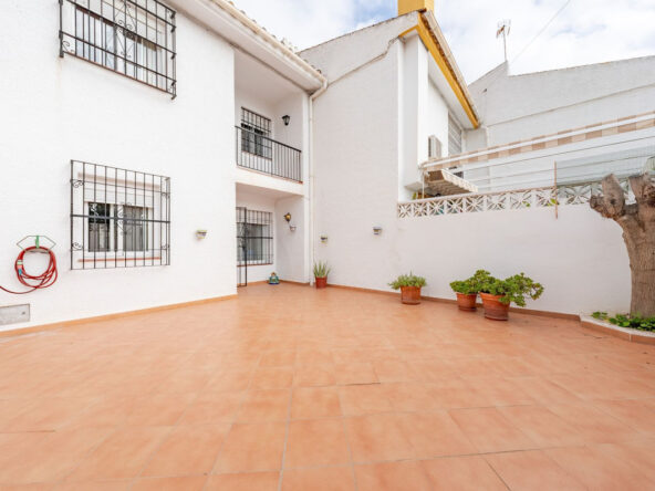 R4903765 01