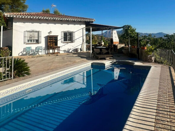 R4905034 01