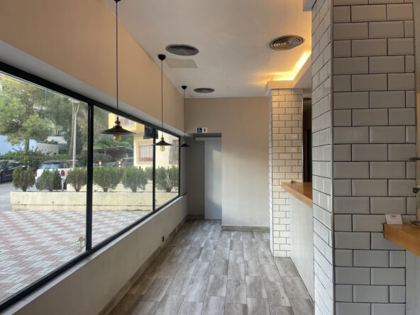 R4909366 01