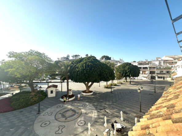 R4838830 01