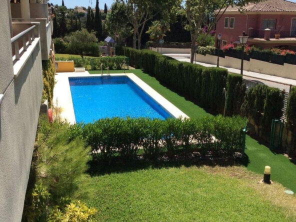 R4879330 01