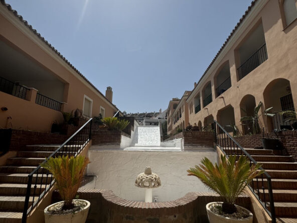 R4920313 01