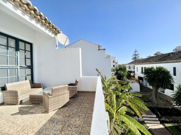 R4926454 01