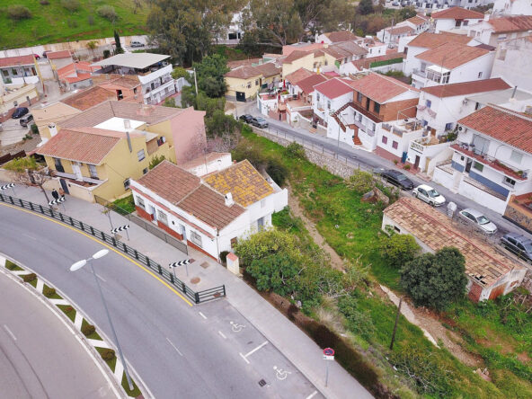 R3856114 01