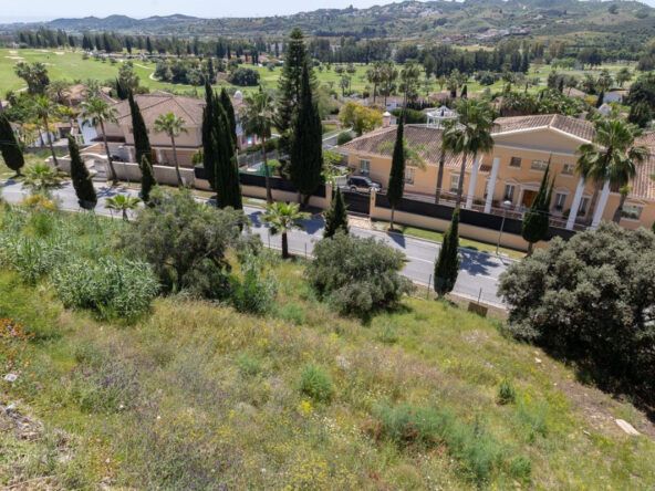 R4749670 01