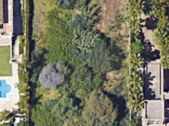 R4876630 01