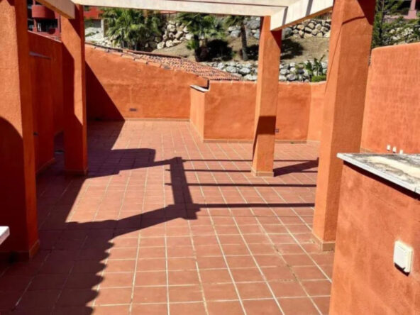 R4932184 01