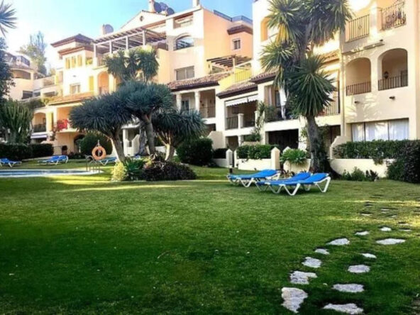 R4942963 01