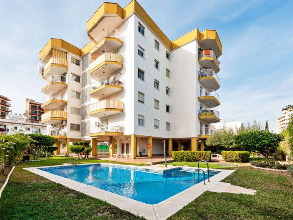 R4951915 01