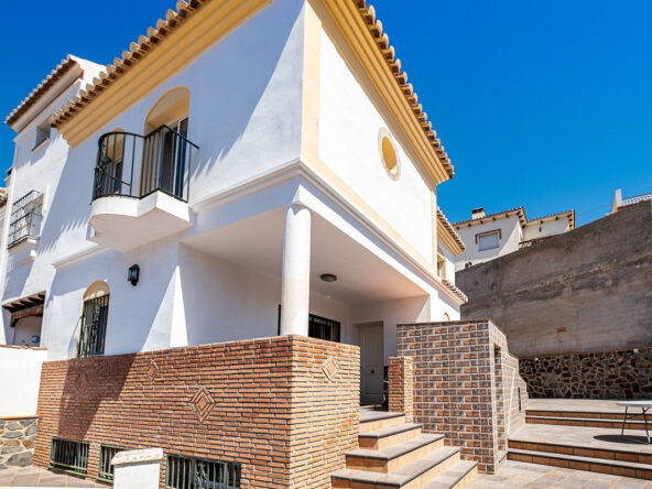R4955395 01