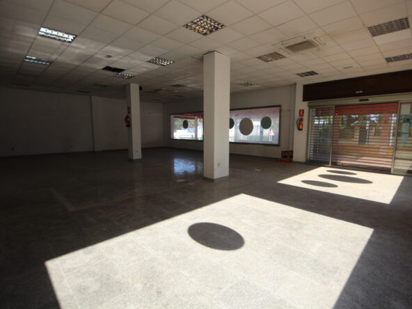 R3759826 01