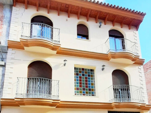R3794710 01