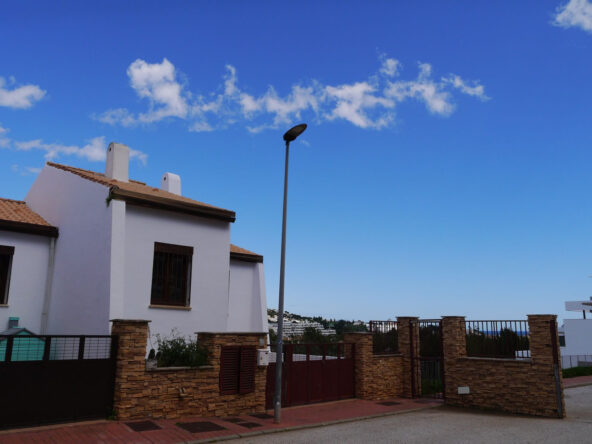R4938055 01