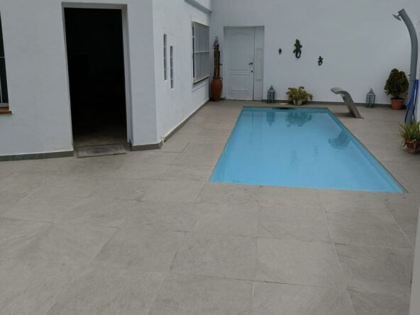 R4984426 01
