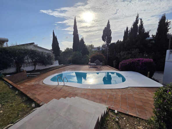 R4991623 01
