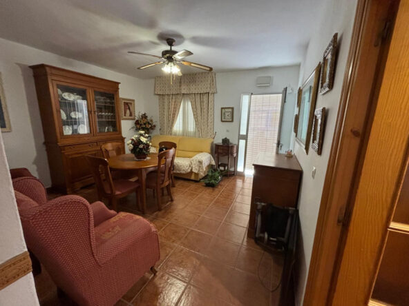 Ad 081 01