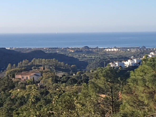 R4719142 01