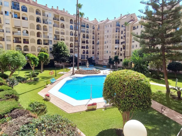 R4938094 01