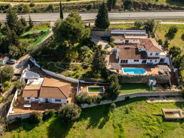 R4953037 01