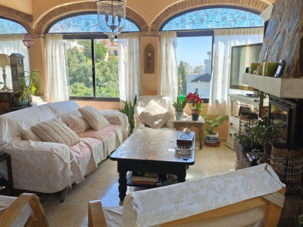 T 042501/5584 01