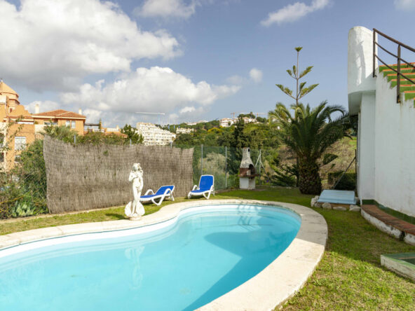 R3363418 01