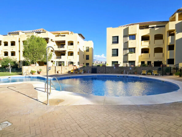 R4899505 01