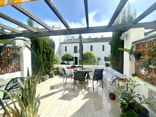 R4987663 01