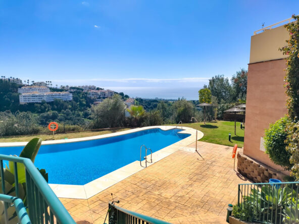 R4988416 01