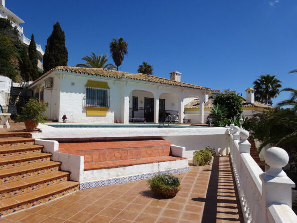 R4994806 01