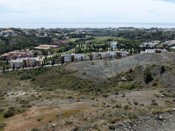 R5026111 01