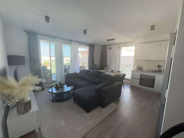 R5039998 01
