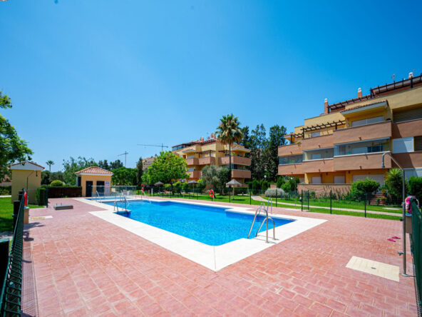 R5042035 01