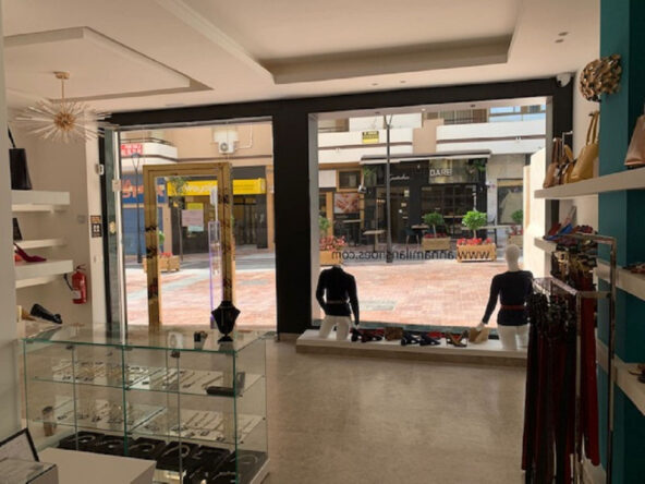 R5043622 01