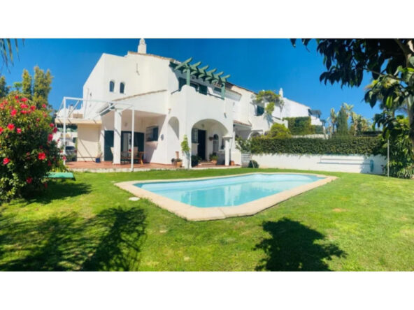 TSEA014647 01