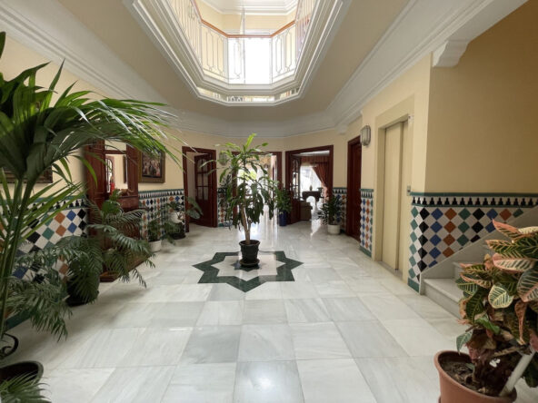 R4799257 01