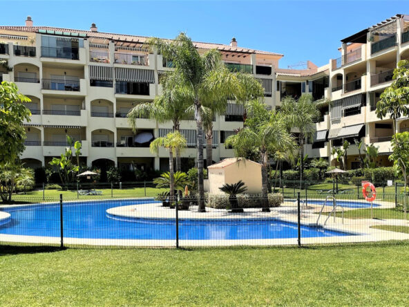 R4812745 01