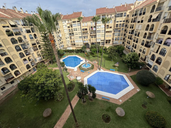 R5046604 01