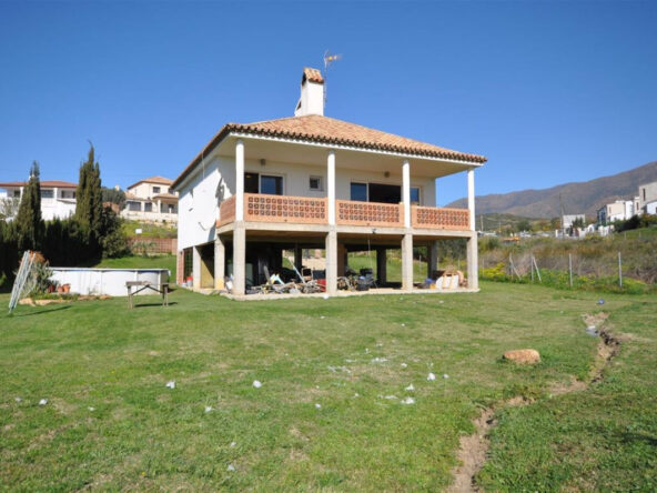 R4415791 01