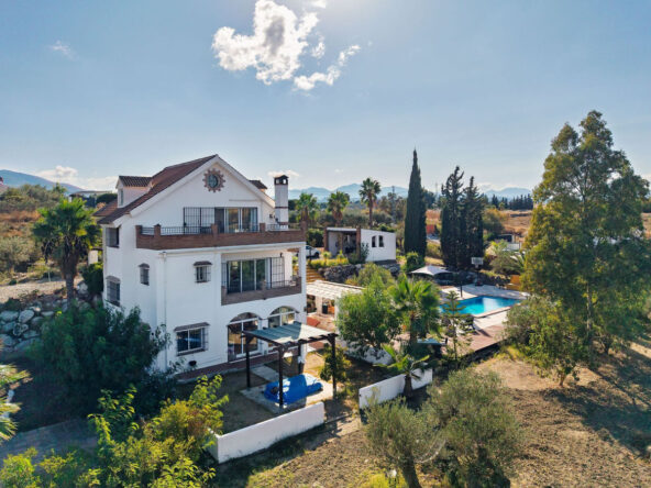 R5203909 01